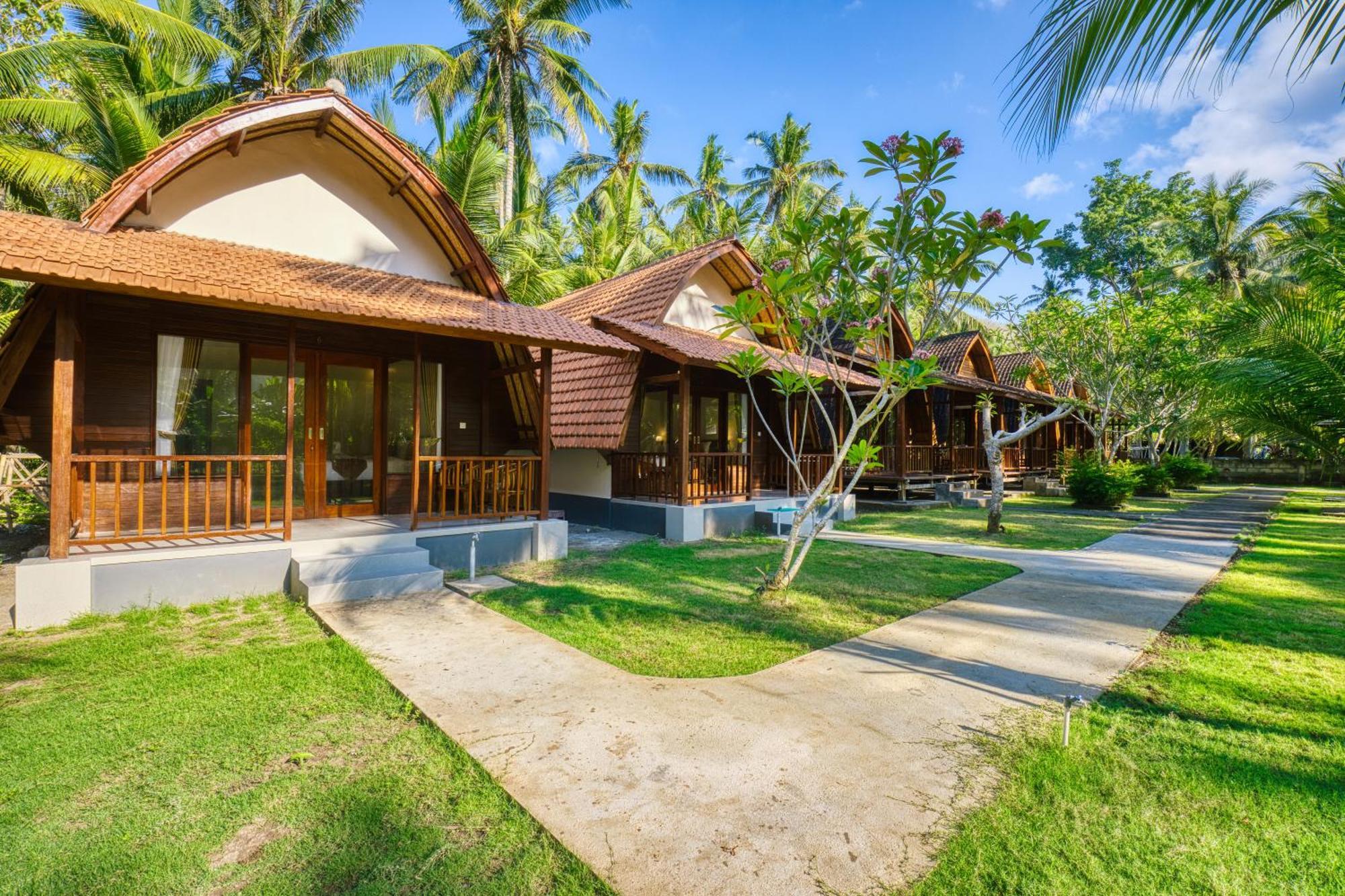 Апартаменти Puri Yalus Bungalow Toyapakeh Екстер'єр фото